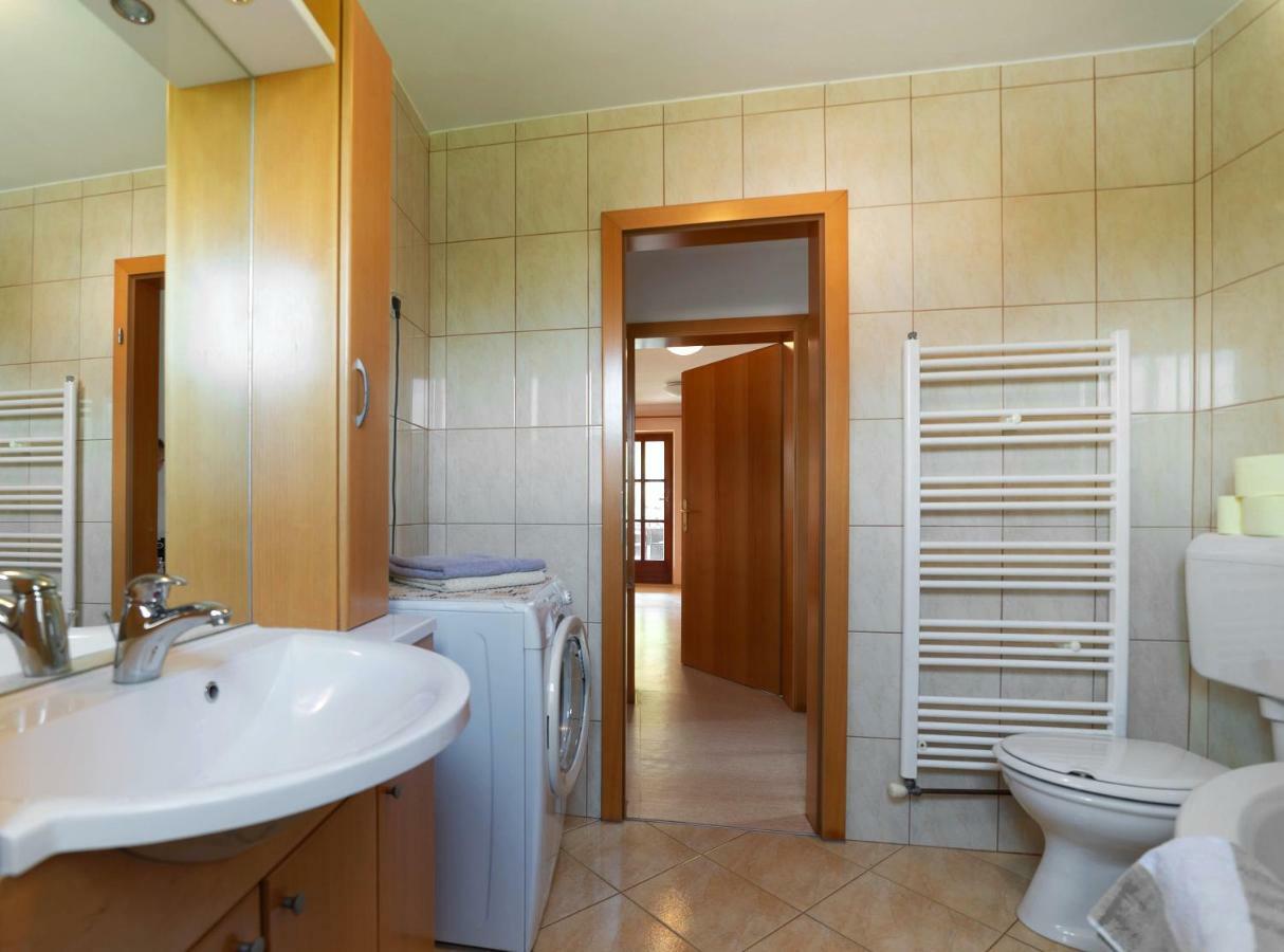 Planinca -Hisa Z Razgledom Smarje pri Jelsah Exterior foto